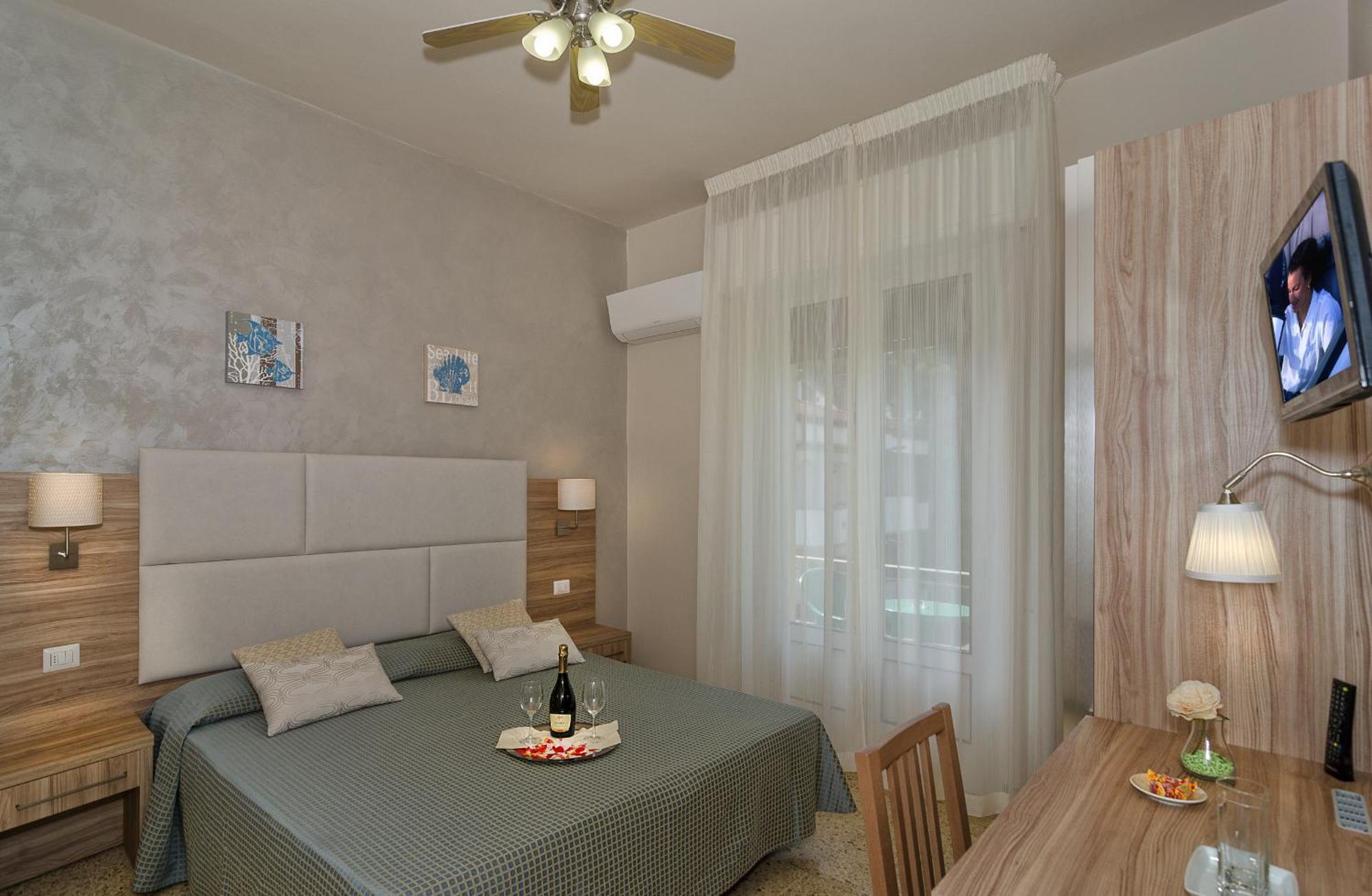 Hotel Giardino Lido di Camaiore Kültér fotó