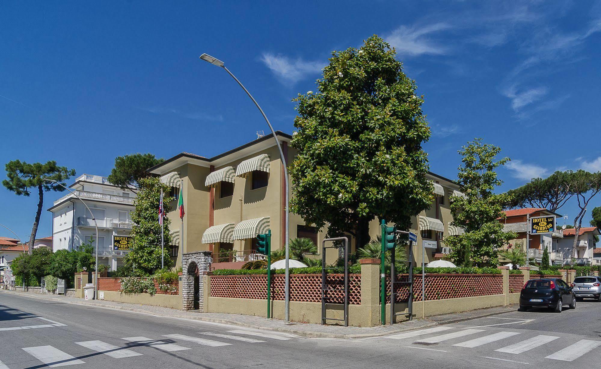 Hotel Giardino Lido di Camaiore Kültér fotó